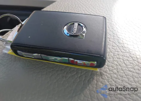 2019 Volvo Xc60 T5 Momentum z USA, uszkodzony, nr VIN LYV102DK7KB192468